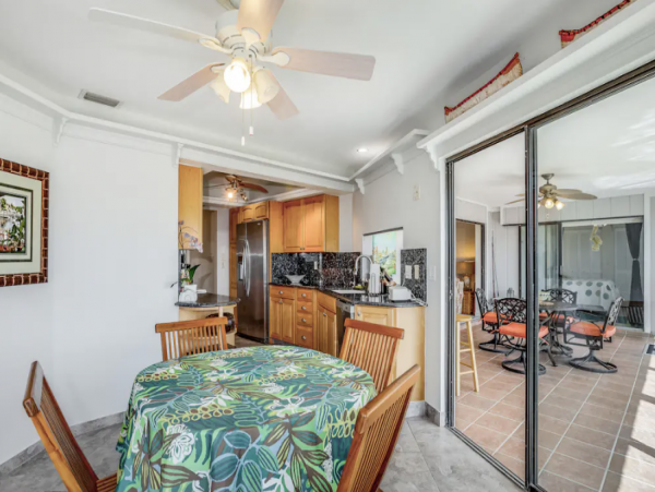 Canalfront Home with Pool, Hot Tub and Dock in Marco island